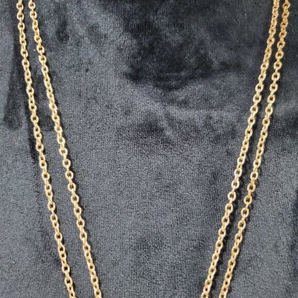 Women's Gold Tone Double Layer Geomatric Pattern Chain Necklace - Picture 3 of 7